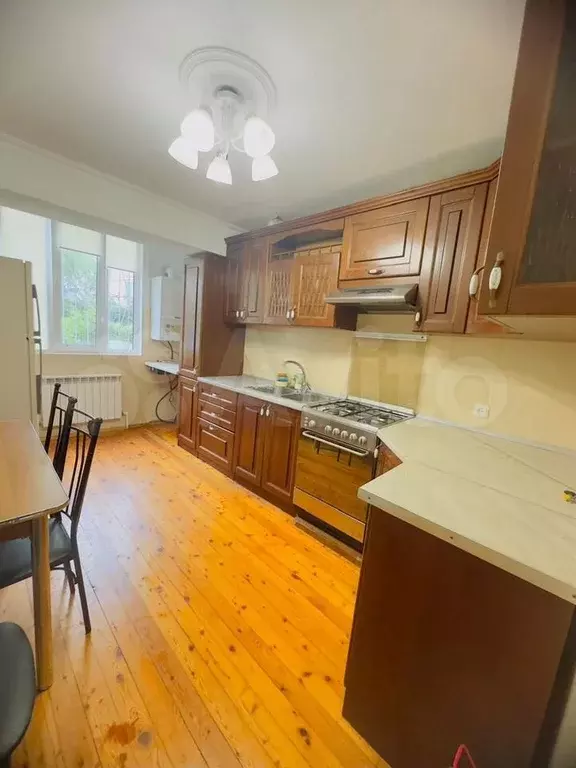 2-к. квартира, 60 м, 1/5 эт. - Фото 0