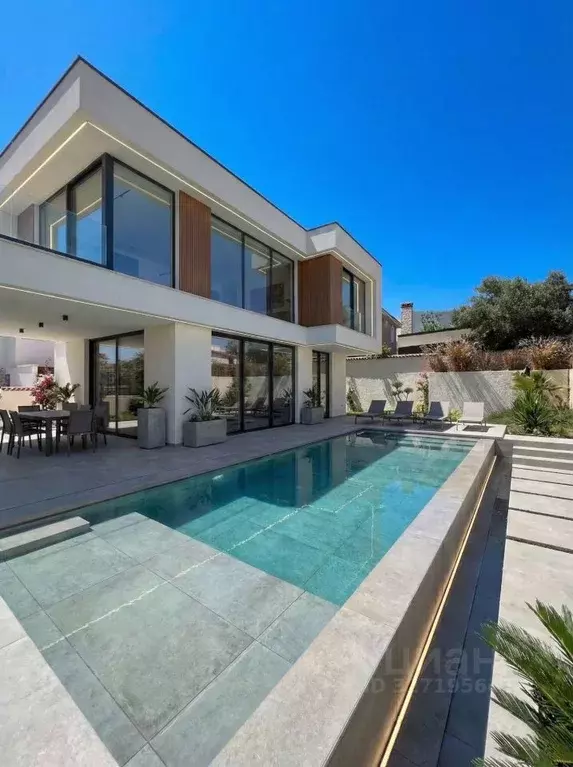 Дом в Краснодарский край, Сочи ул. Ворошиловградская, 260 (200 м) - Фото 1