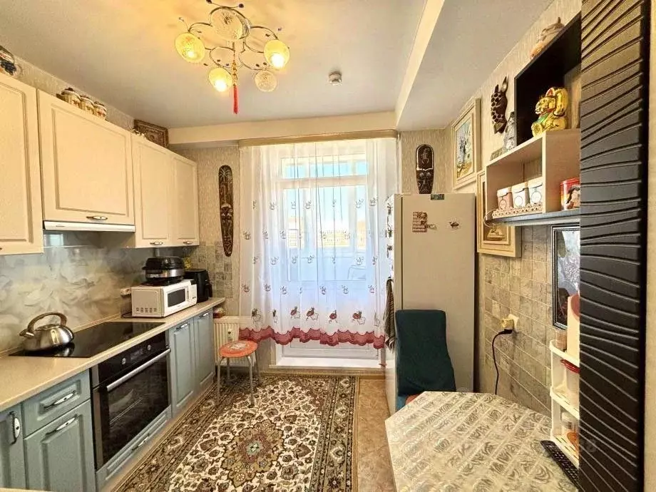 2-к кв. Пермский край, Березники Усольский-2 мкр, ул. Строителей, 12 ... - Фото 0