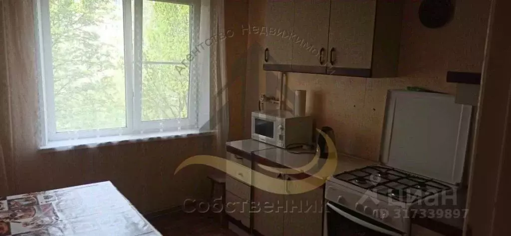 3-к кв. Белгородская область, Старый Оскол Молодогвардеец мкр, 16А ... - Фото 0