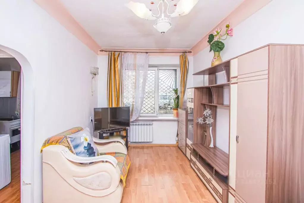 1-к кв. Бурятия, Улан-Удэ Стеклозавод мкр, ул. Силикатная, 7 (30.5 м) - Фото 1