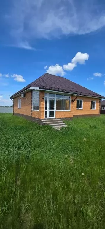 Дом в Омская область, Омский район, с. Усть-Заостровка  (130 м) - Фото 1