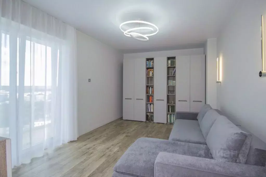 2-к кв. Свердловская область, Екатеринбург ул. Библиотечная, 33 (63.7 ... - Фото 2