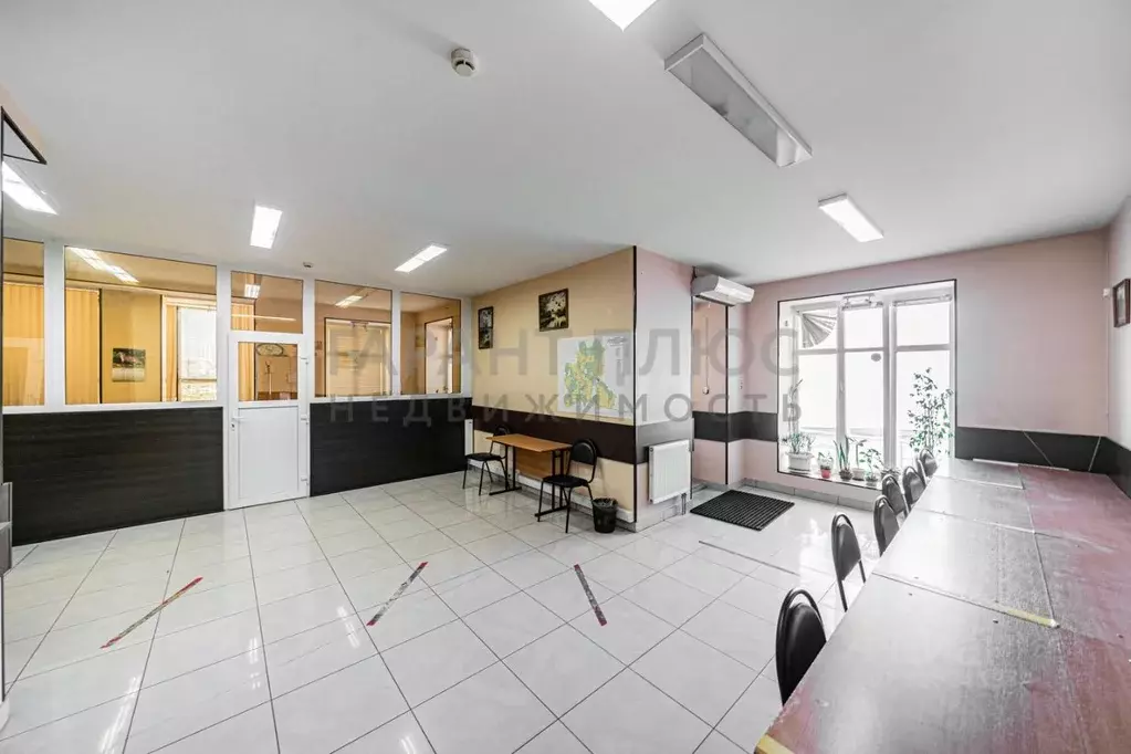 Помещение свободного назначения в Липецкая область, Липецк ул. Л. ... - Фото 1