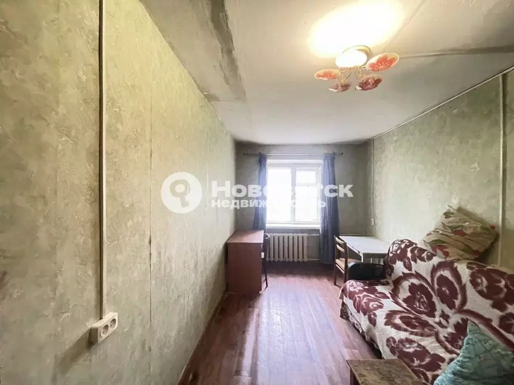 Комната Кировская область, Киров Октябрьский просп., 20 (14.0 м) - Фото 1