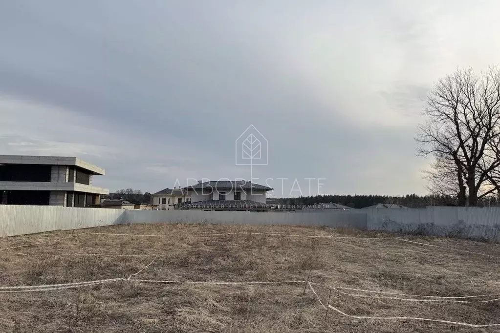 Участок в Московская область, Одинцовский городской округ, д. ... - Фото 2