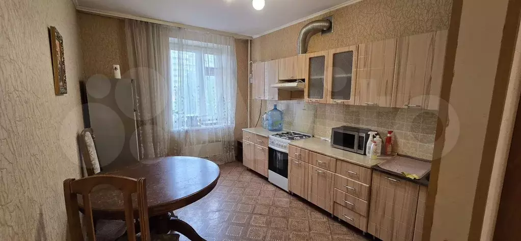 2-к. квартира, 70 м, 2/9 эт. - Фото 1