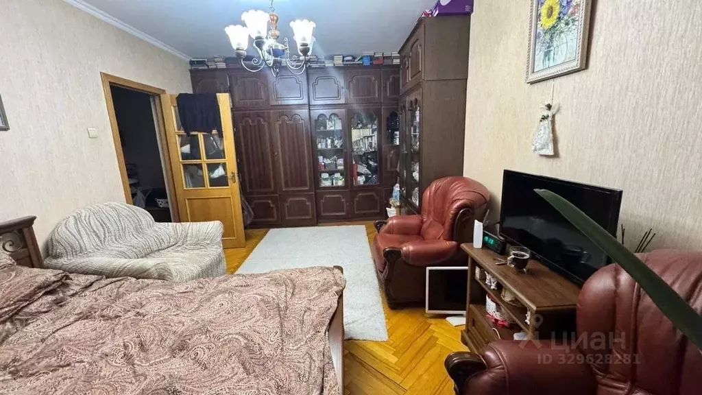 1-к кв. Москва Осенний бул., 8К1 (37.8 м) - Фото 2