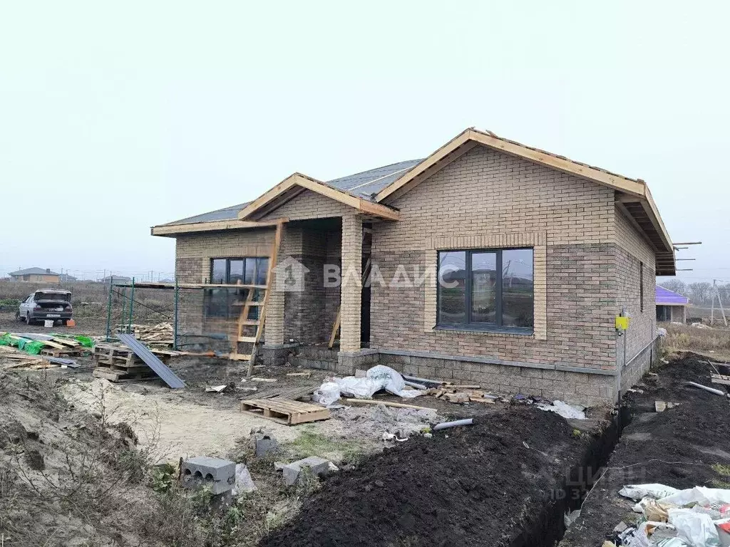 Дом в Белгородская область, Белгородский район, с. Стрелецкое ул. ... - Фото 1