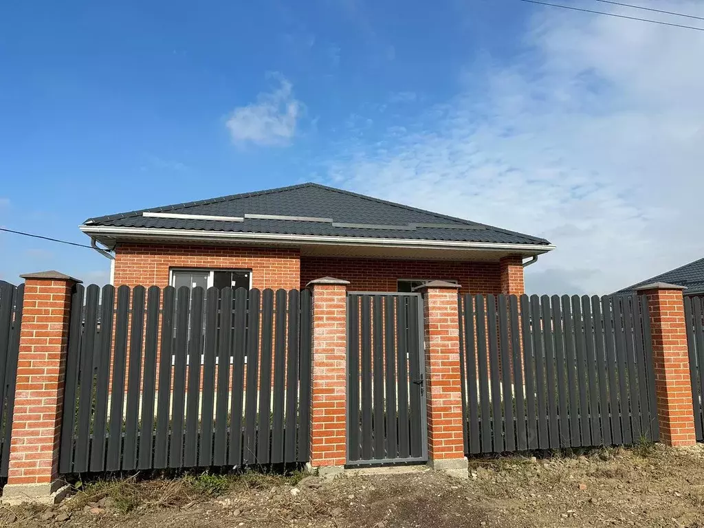 Дом в Краснодарский край, Краснодар Ейское ш., 2А/1 (110 м) - Фото 1
