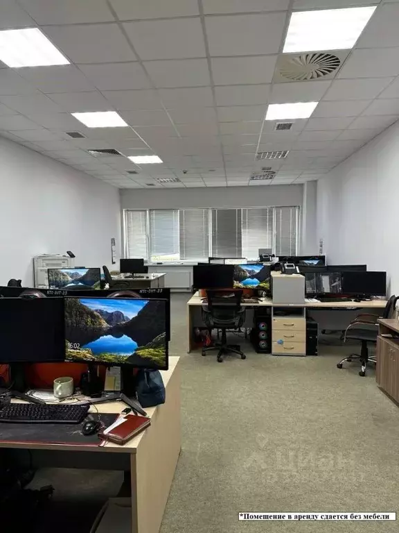 Помещение свободного назначения в Татарстан, Набережные Челны ул. ... - Фото 2