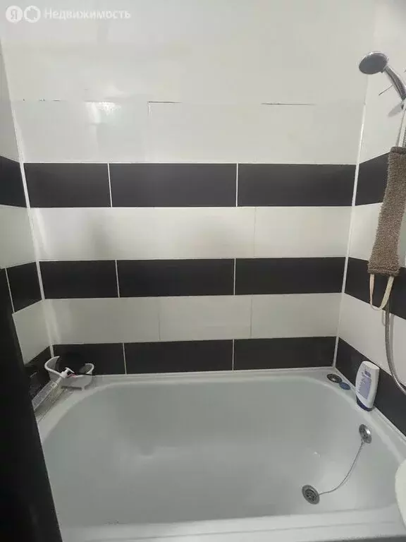 1-комнатная квартира: Астрахань, улица Бабаевского, 1к2 (36.6 м) - Фото 1