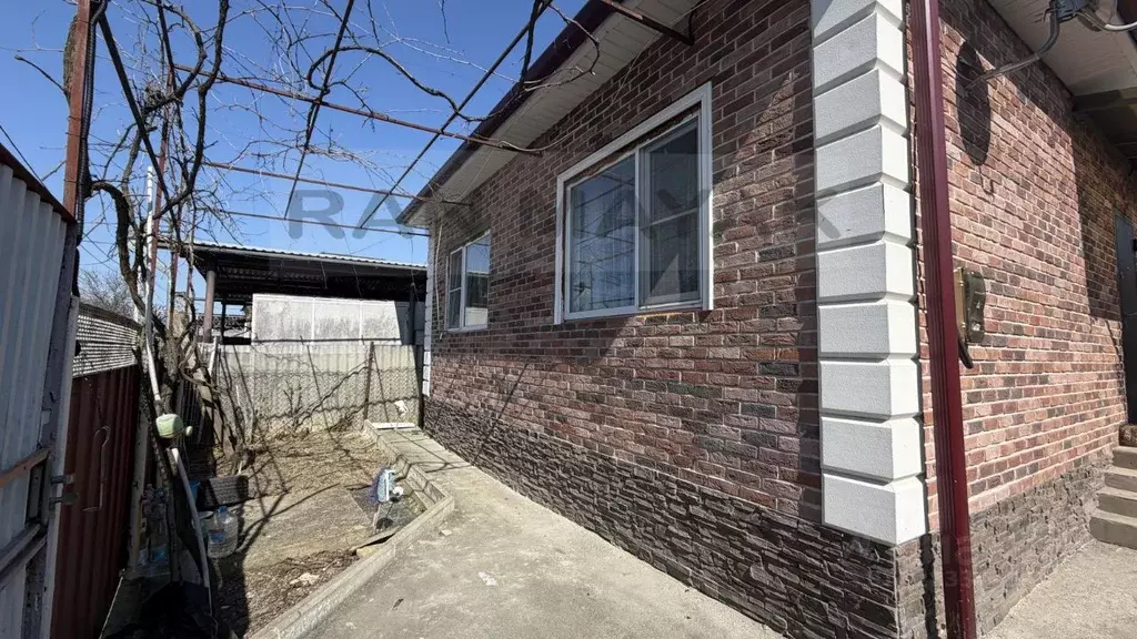 Дом в Адыгея, Майкопский район, пос. Тульский ул. Первомайская (73 м) - Фото 1