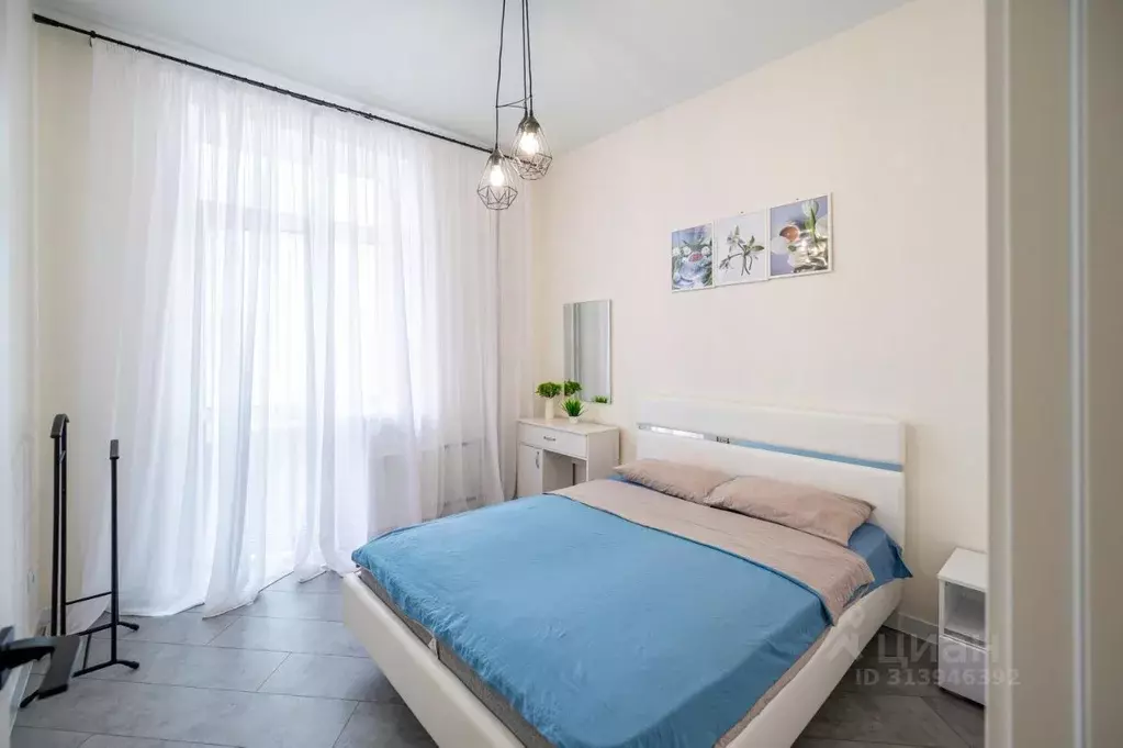 1-к кв. Удмуртия, Ижевск Молодежная ул., 107Д (40.0 м) - Фото 0