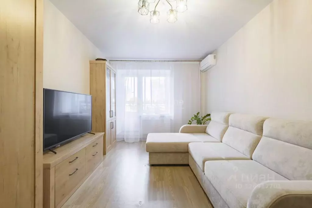 3-к кв. Татарстан, Казань ул. Родины, 33Бк1 (83.0 м) - Фото 1