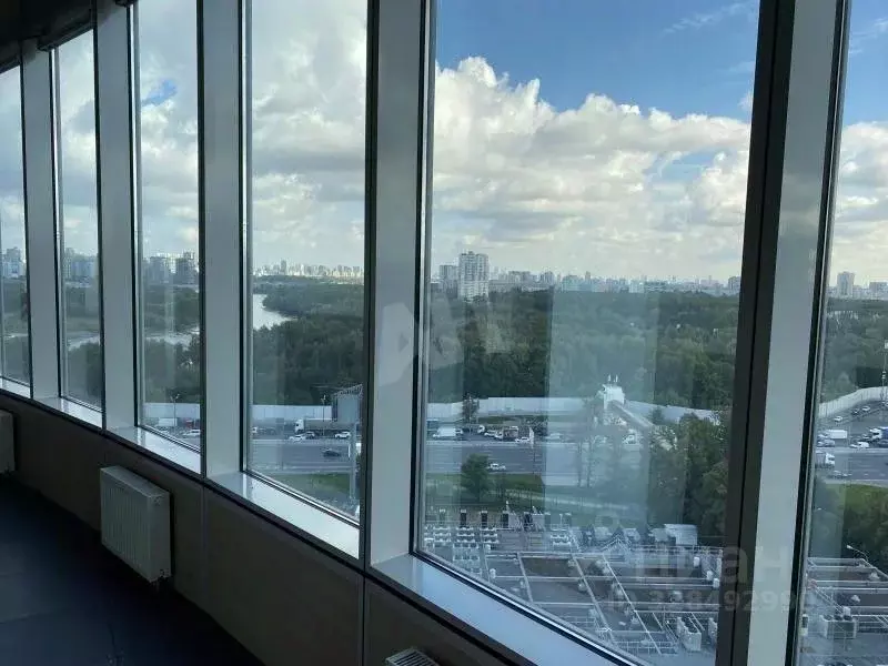 Помещение свободного назначения в Московская область, Химки ул. ... - Фото 1