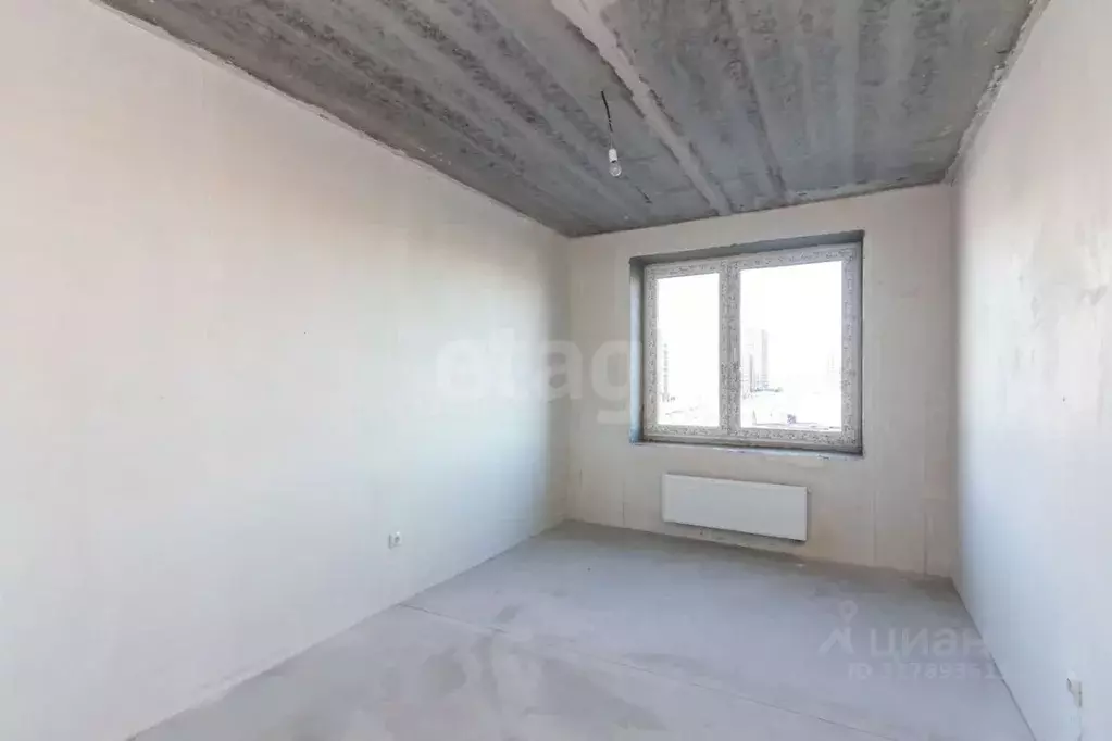 2-к кв. Тюменская область, Тюмень ул. Ильи Кургузова, 6 (68.1 м) - Фото 0