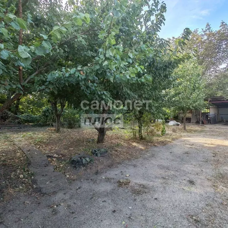 Участок в Краснодарский край, Динская ст-ца ул. Суворова, 68 (9.2 ... - Фото 1