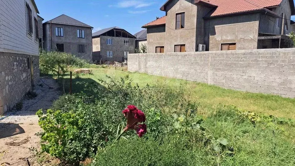 Участок в Дагестан, Махачкала городской округ, Семендер пгт ул. Гоголя ... - Фото 1