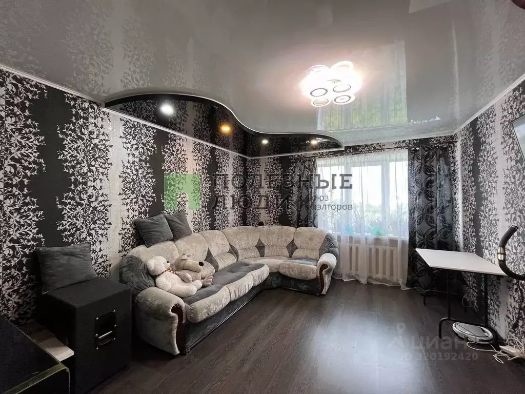 3-к кв. Орловская область, Орел проезд Связистов, 10 (66.0 м) - Фото 1