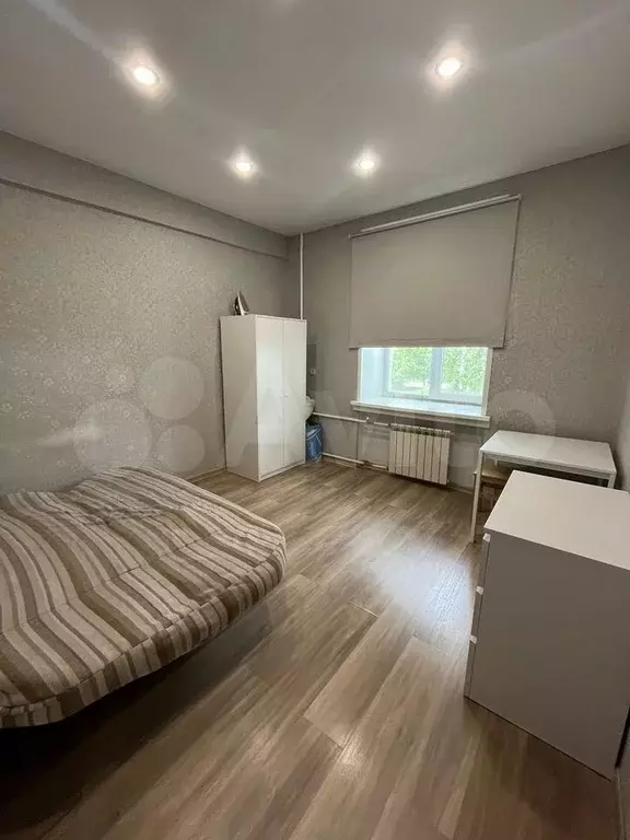 Комната 18 м в 1-к., 2/4 эт. - Фото 1
