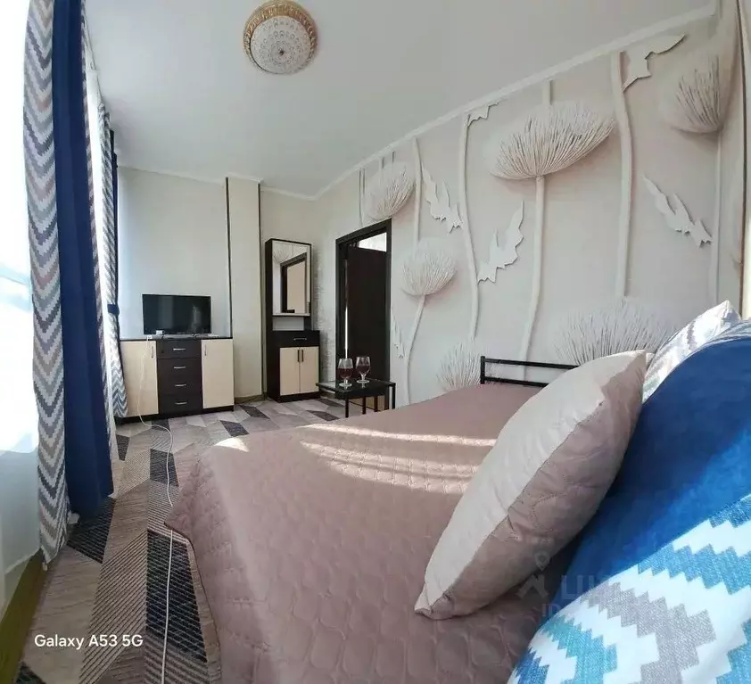 Комната Севастополь с. Орловка, ш. Качинское, 35/50 (49.5 м) - Фото 1