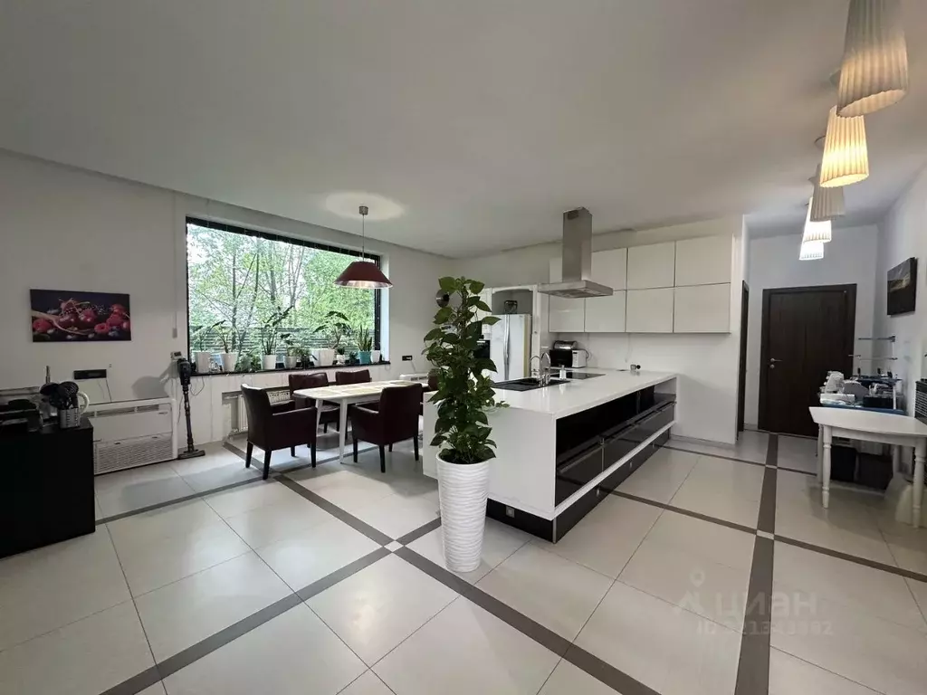 Дом в Москва № 124 кв-л, 14 (340 м) - Фото 1