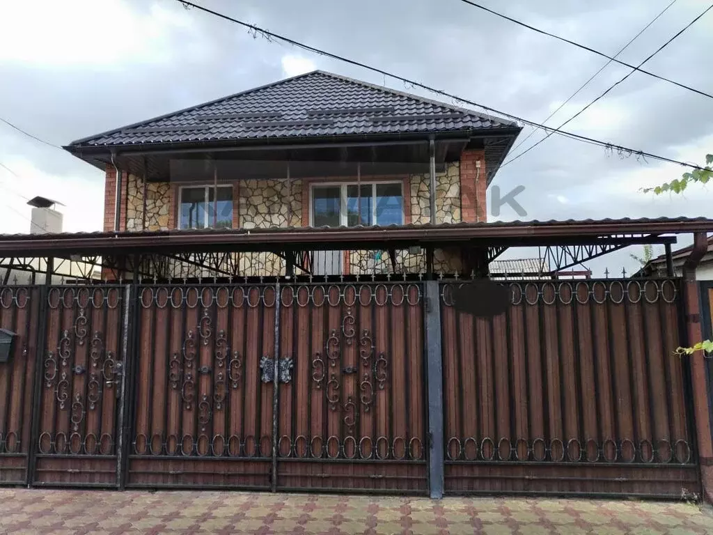 Дом в Майкоп, Комсомольская улица, 190 (147 м) - Фото 2
