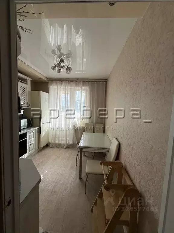 2-к кв. Красноярский край, Красноярск Абытаевская ул., 4 (57.1 м) - Фото 1