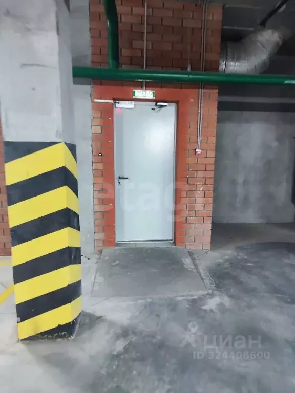 Гараж в Ханты-Мансийский АО, Сургут ул. Мелик-Карамова, 4 (13 м) - Фото 1