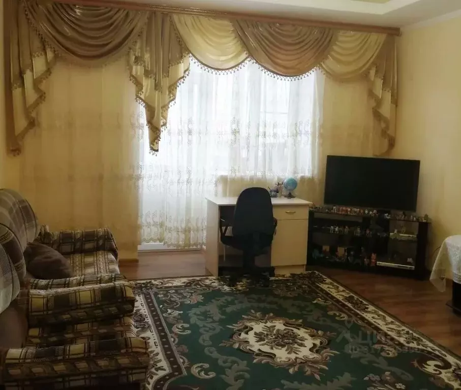 2-к кв. Краснодарский край, Темрюк ул. Анджиевского, 47Ак1 (65.0 м) - Фото 0
