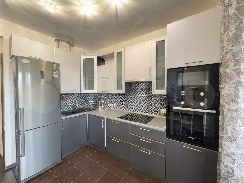2-к. квартира, 56 м, 7/10 эт. - Фото 0