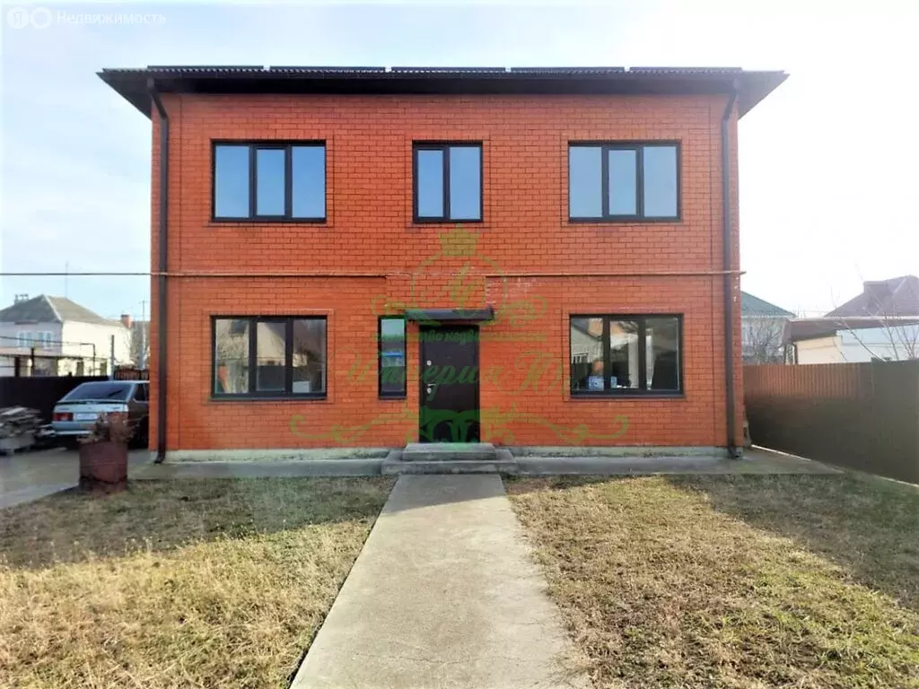 3-комнатная квартира: Крымск, Короткая улица, 60 (131.5 м) - Фото 1