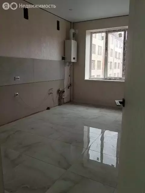 2-комнатная квартира: Владикавказ, улица Курсантов-Кировцев, 29 (70 м) - Фото 1