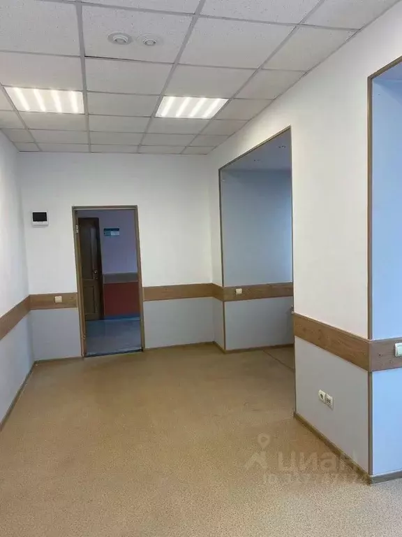 Офис в Омская область, Омск ул. 10 лет Октября, 136/1 (23 м) - Фото 1