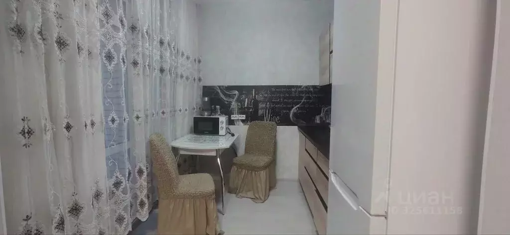 1-к кв. Хакасия, Абакан ул. Генерала Тихонова, 8 (32.4 м) - Фото 1