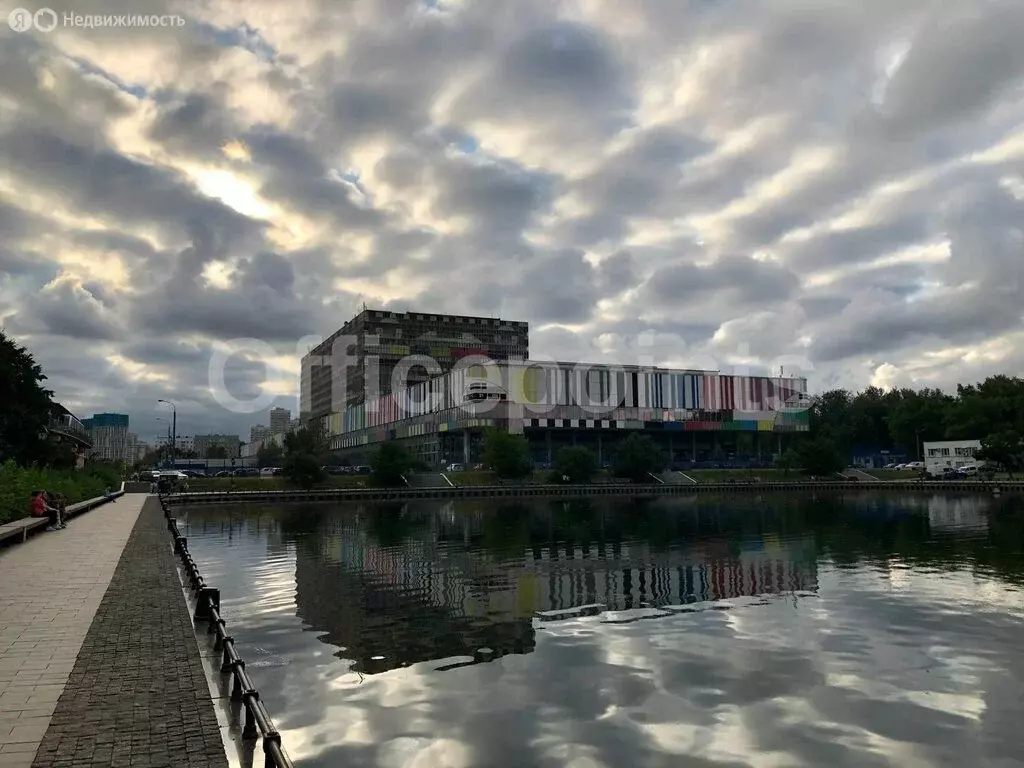 Офис (179.6 м) - Фото 1