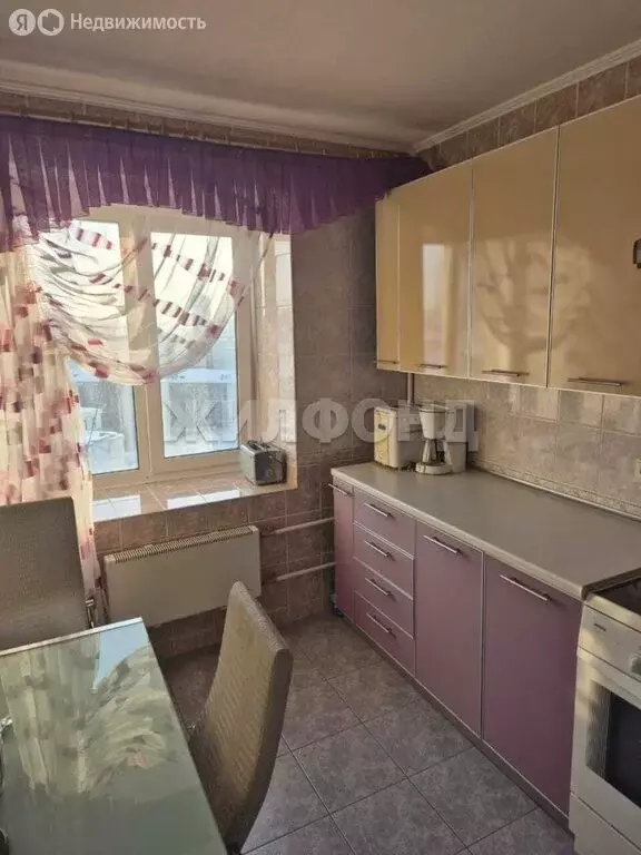 3-комнатная квартира: Новосибирск, Вокзальная магистраль, 8/2 (80.2 м) - Фото 0