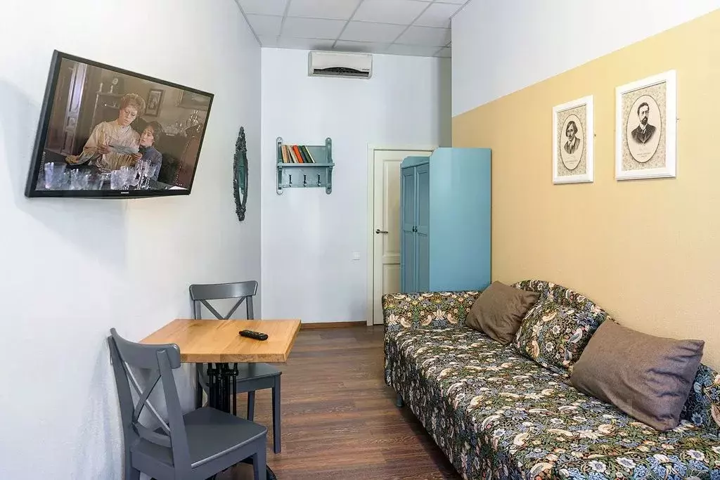 Комната Санкт-Петербург Литейный просп., 61 - Фото 2