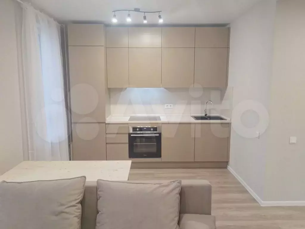2-к. квартира, 61 м, 3/17 эт. - Фото 0