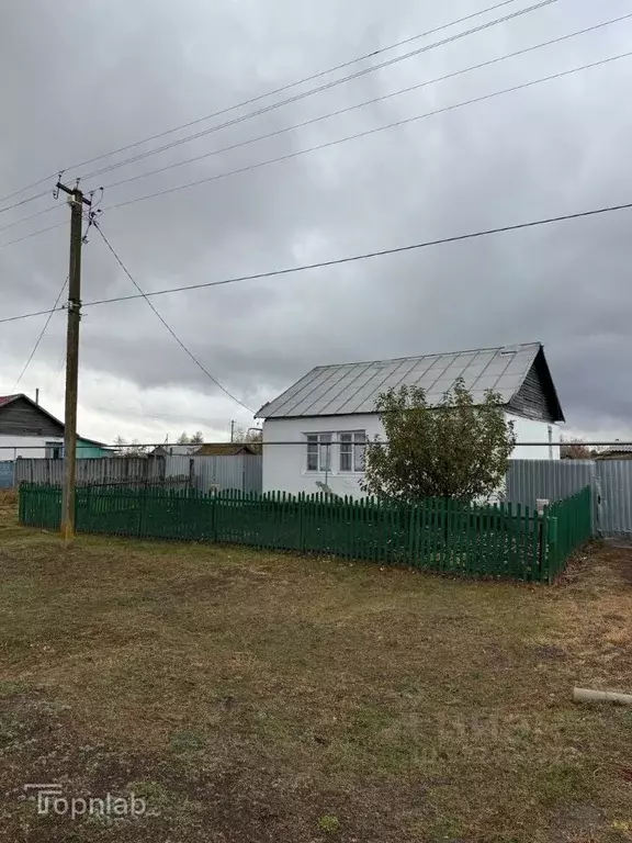 Дом в Саратовская область, Лысогорский район, Новокрасавское ... - Фото 2