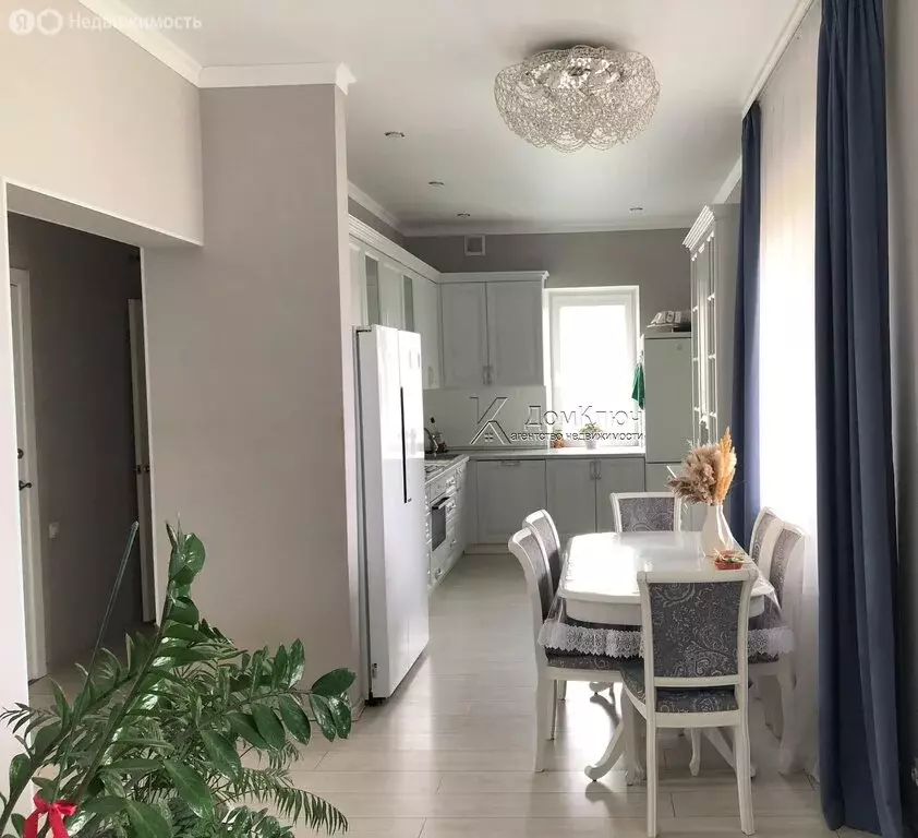 Дом в Кумертау, улица Мусы Джалиля (160 м) - Фото 0
