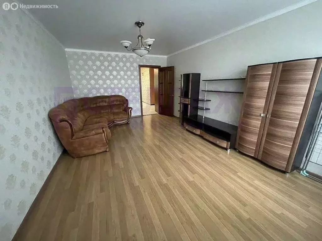 3-комнатная квартира: Феодосия, улица Володарского, 15А (79.9 м) - Фото 0