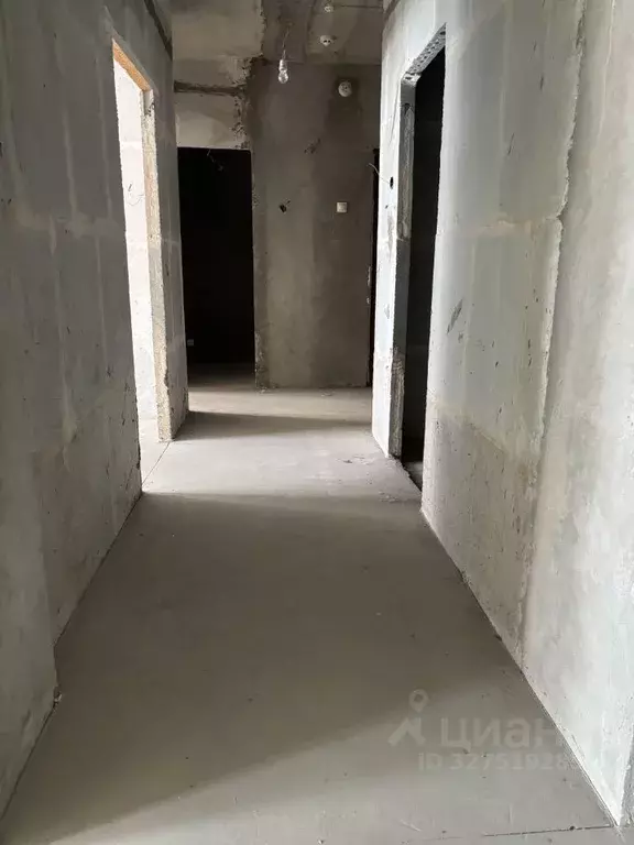 2-к кв. Брянская область, Брянск ул. Горбатова, 10 (76.8 м) - Фото 1