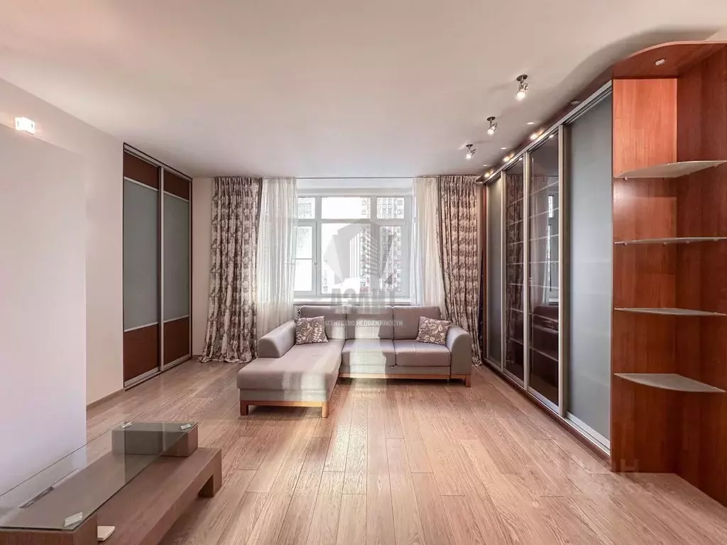 3-к кв. Москва Авиационная ул., 79 (111.7 м) - Фото 1