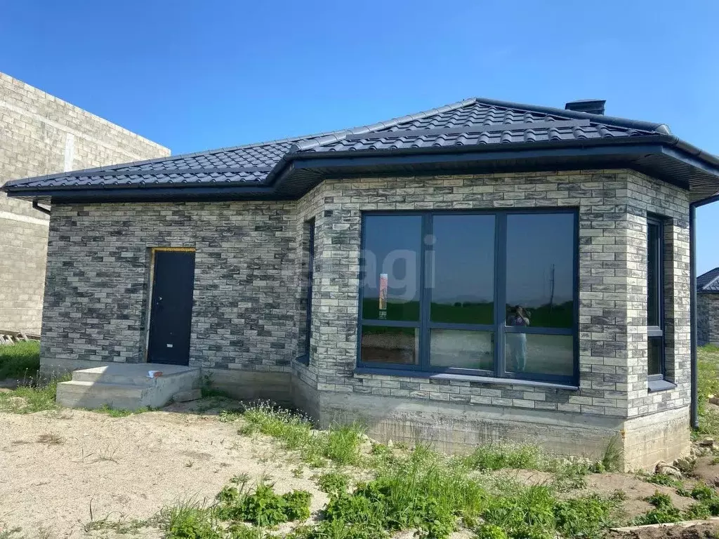 Дом в Краснодарский край, Темрюк Веселая ул. (120 м) - Фото 1