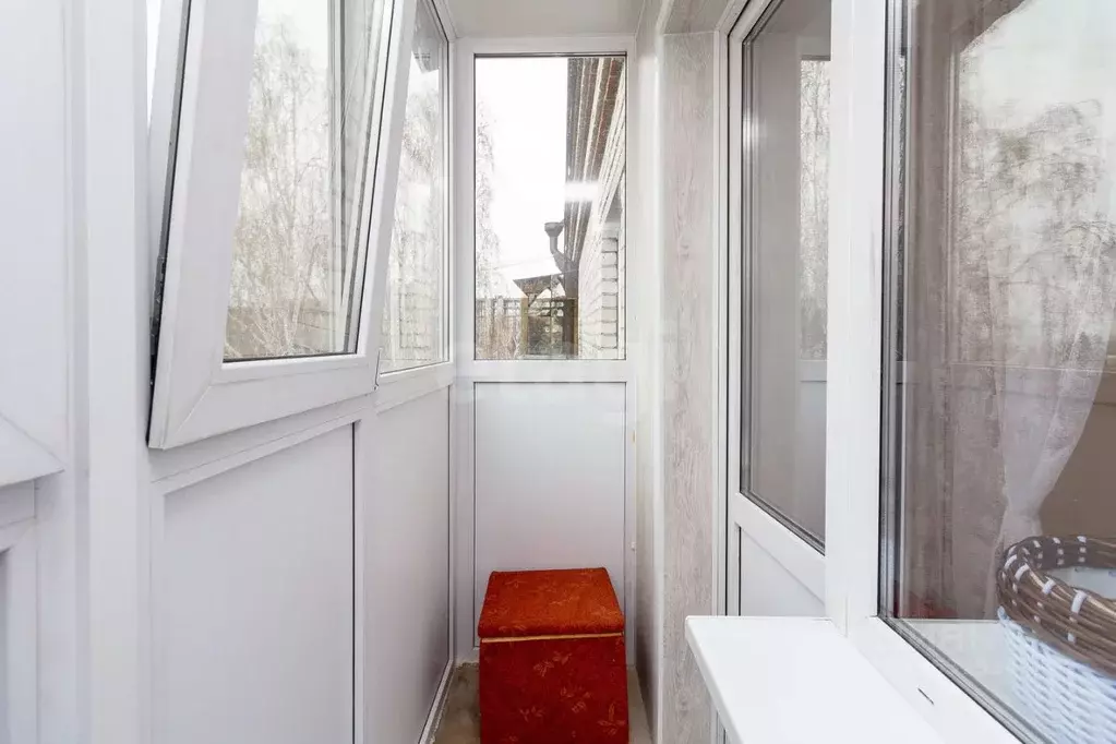 2-к кв. Тюменская область, Тюмень Комбинатская ул., 38 (48.0 м) - Фото 1