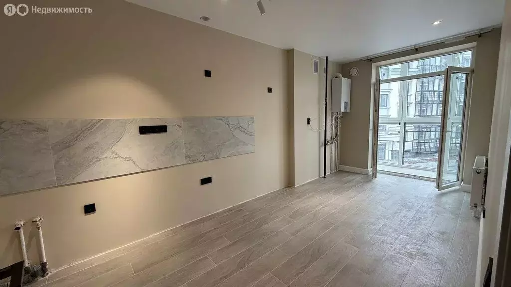 1-комнатная квартира: Калининград, улица Сержанта Мишина, 83к1 (33.6 ... - Фото 1