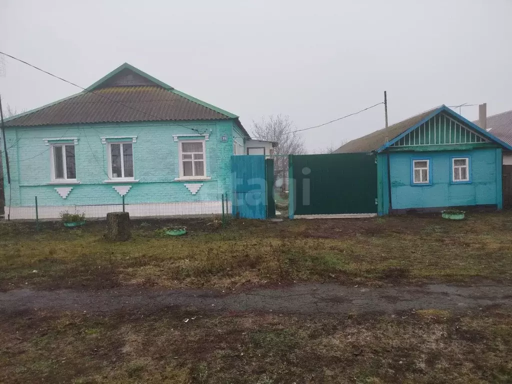 Дом в Белгородская область, Прохоровский район, Холоднянское с/пос, с. ... - Фото 1