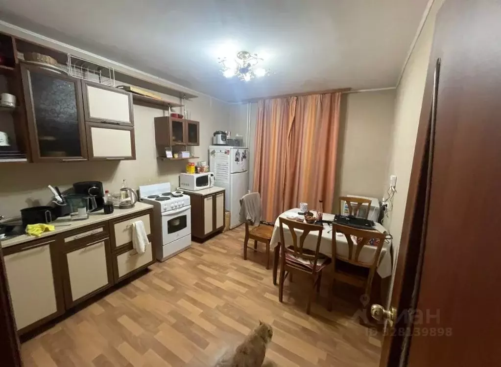 2-к кв. Иркутская область, Иркутск ул. Петрова, 56А (60.0 м) - Фото 2